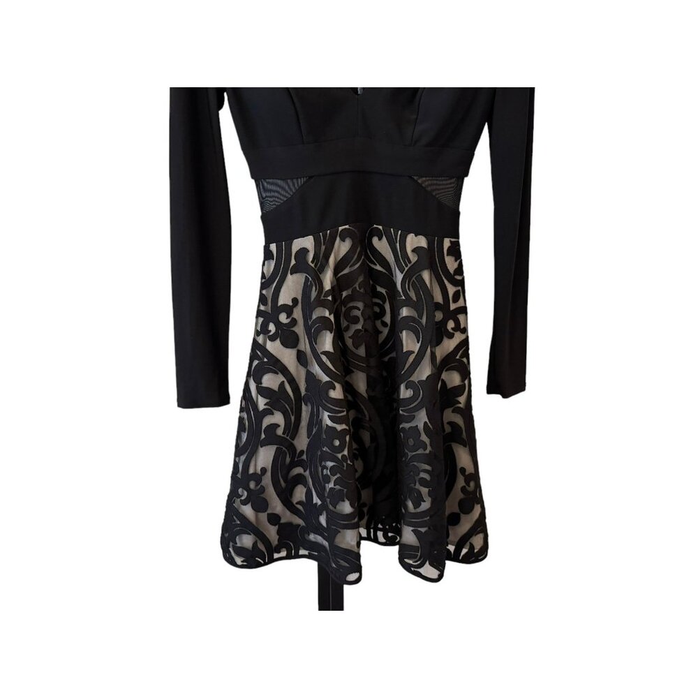 Avery G Bloomingdale’s Longsleeve Mesh Detailed Cocktail Dress with Flare sz 0 - Picture 4 of 9